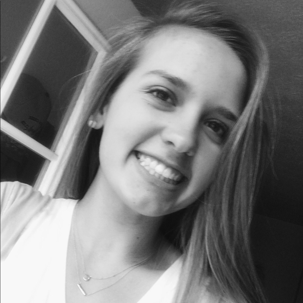 Meet your Posher, Hayley